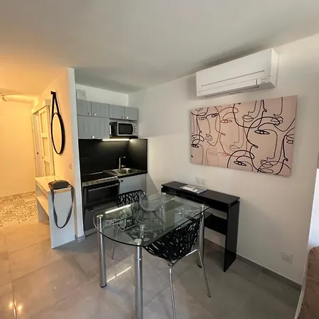 Superbe Climatise Sur Le Port De Apartamento Hyères