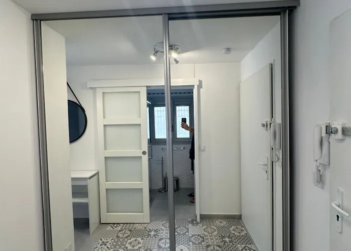 Superbe Climatisé Sur Le Port De *