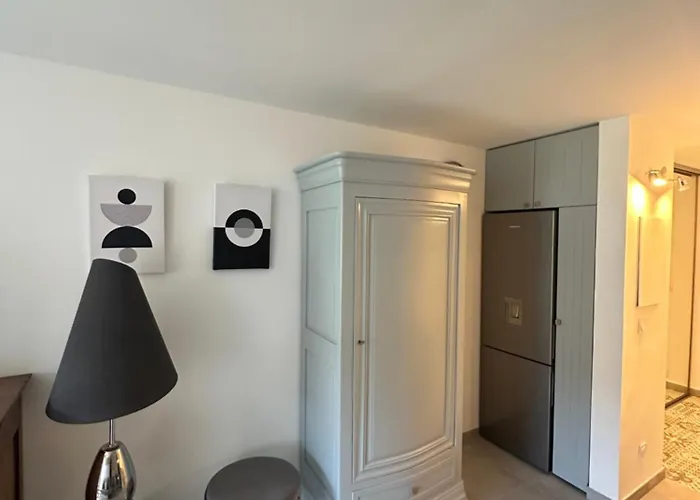 Superbe Climatisé Sur Le Port De Appartement *