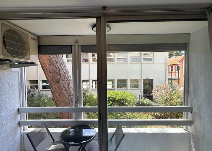 Superbe Climatisé Sur Le Port De *