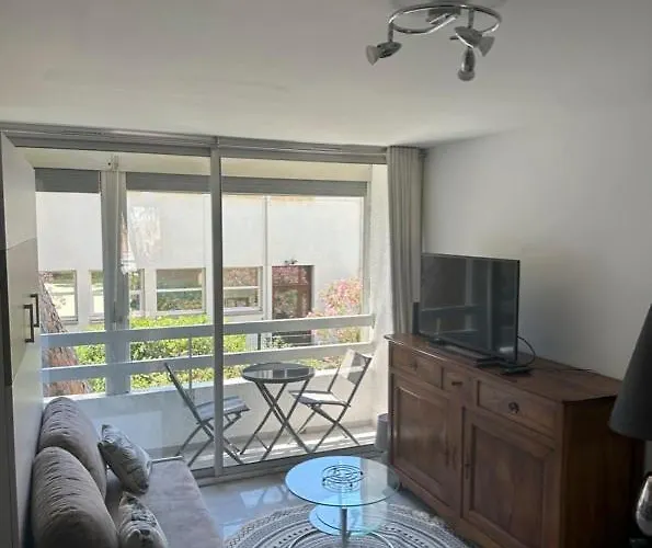 Appartement Superbe Climatisé Sur Le Port De *